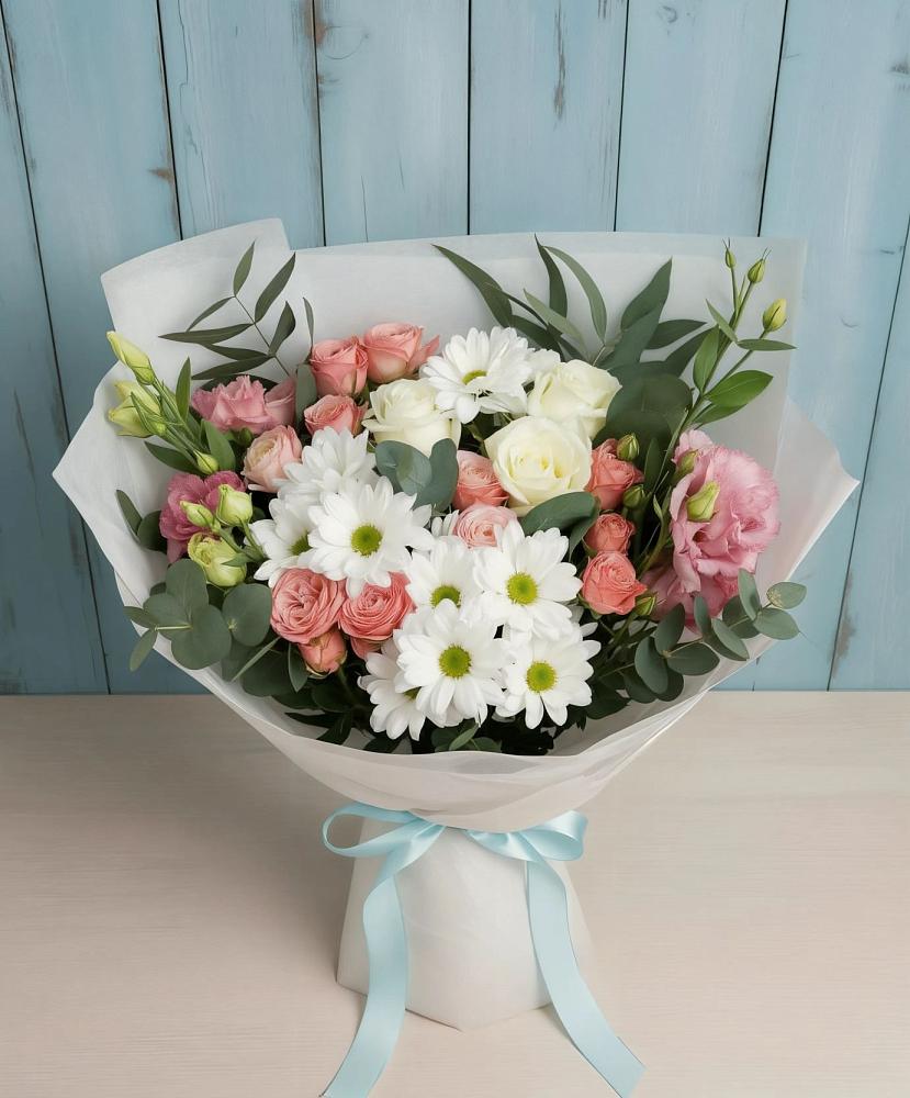 Букет цветов из: Розы, Лизиантусы и Хризантемы в Нязепетровске