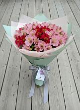 Букет цветов из:  Альстромерии в Нязепетровске