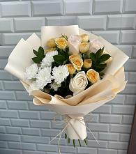 Букет цветов из:  Розы и Хризантемы в Нязепетровске
