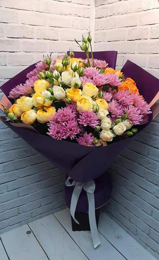 Букет цветов из: Хризантемы и Розы в Нязепетровске