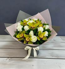 Букет цветов из:  Орхидеи и Розы в Нязепетровске