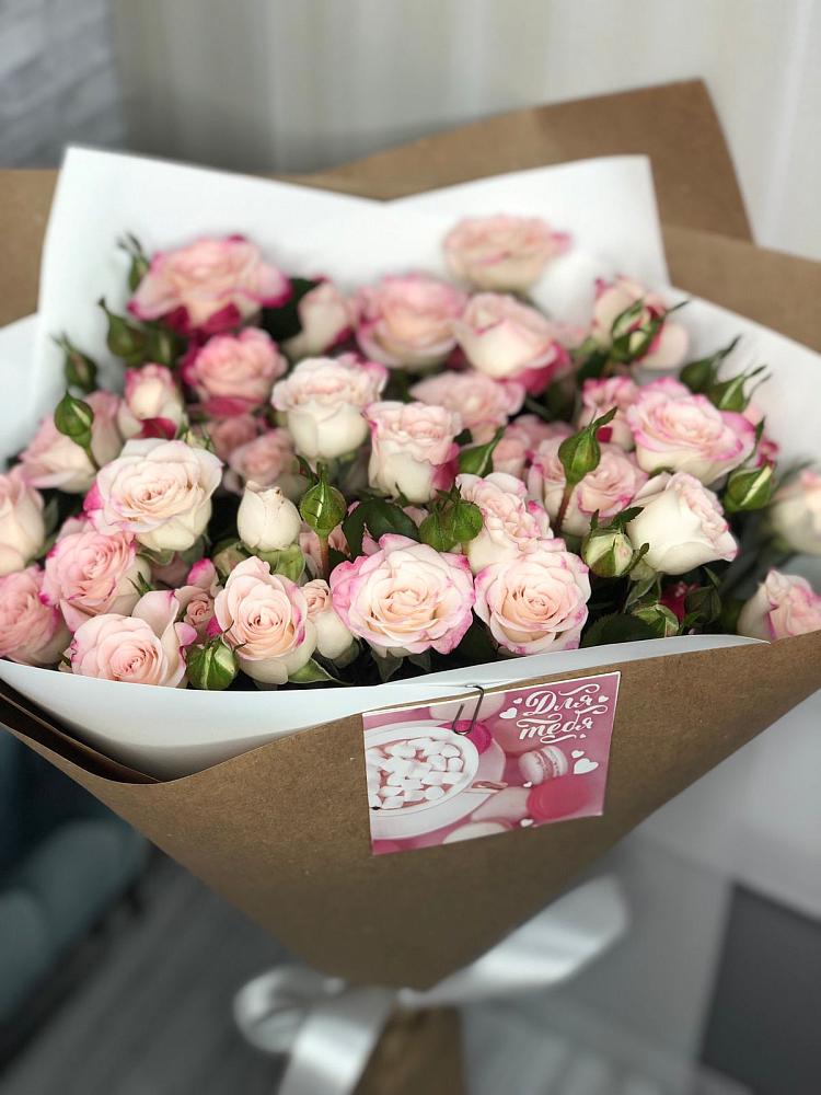 Букет цветов из: Розы в Нязепетровске