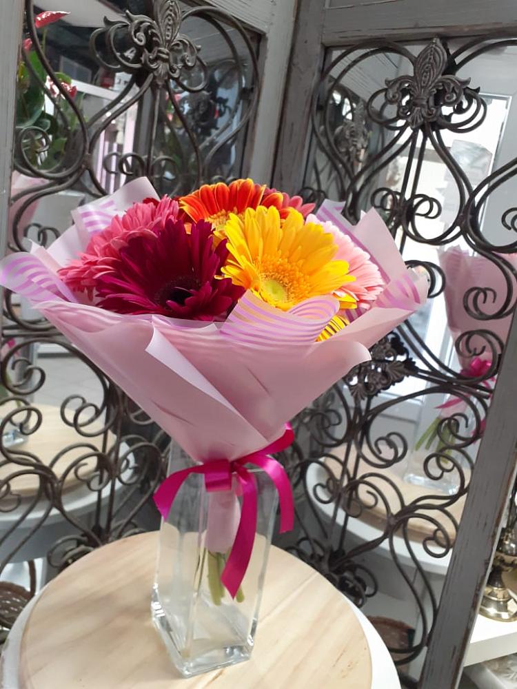 Букет цветов из: Герберы в Нязепетровске