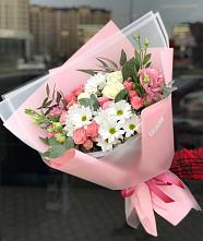 Букет цветов из:  Розы, Лизиантусы и Хризантемы в Нязепетровске