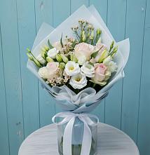 Букет цветов из:  Розы и Лизиантусы #REPLACE_PRED# Нязепетровске