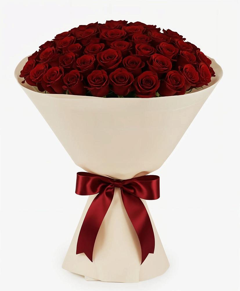 Букет 101 Бордовая роза Блэк Бакарра в Нязепетровске