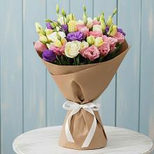 Букет цветов из:  Лизиантусы в Нязепетровске