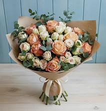 Букет цветов из:  Альстромерии и Розы в Нязепетровске